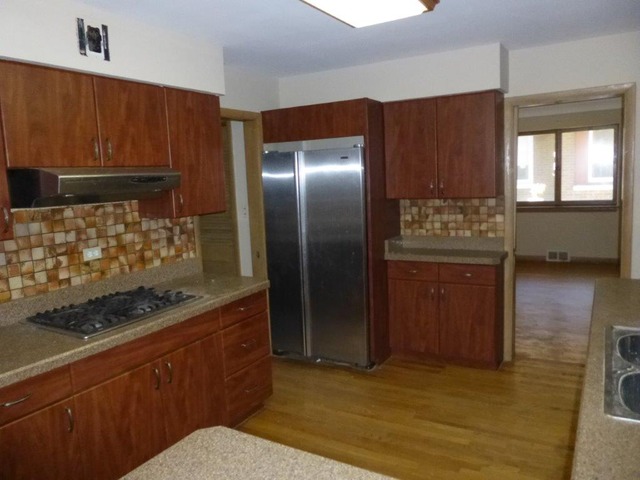 298 Lawton Road Riverside, IL 60546 - Photo 13 of 25