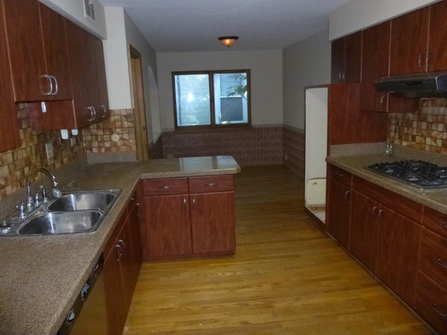 298 Lawton Road Riverside, IL 60546 - Photo 14 of 25