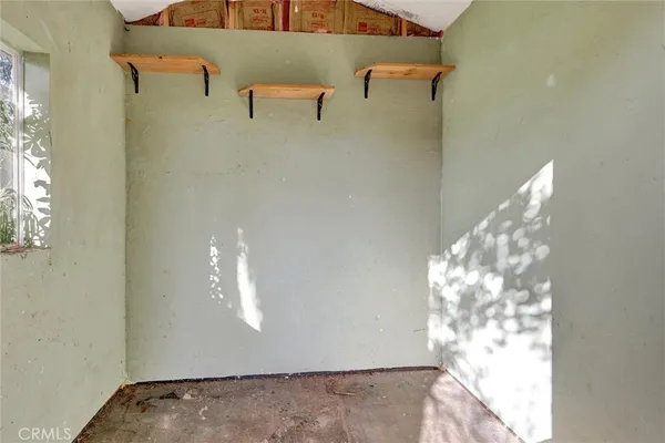 a view of a decorative light in a hallway