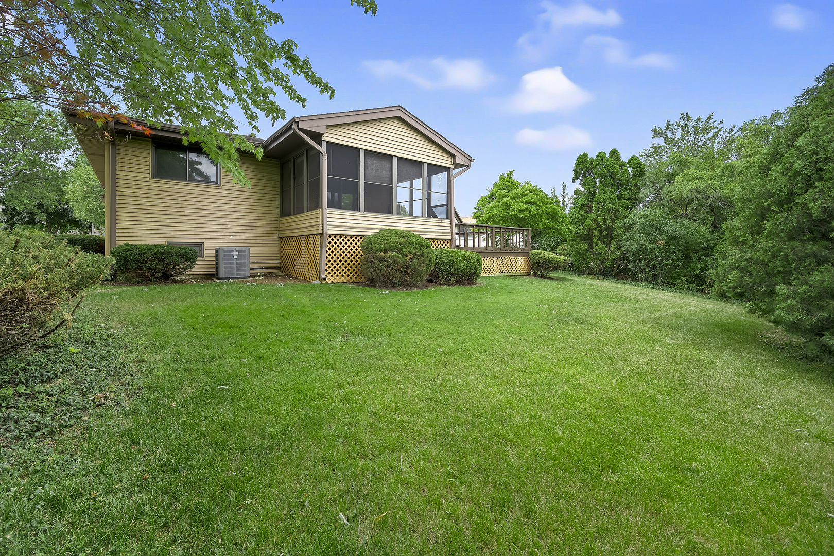 7019 Camden Road Downers Grove, IL 60516 - Photo 25 of 25 a front view of a house with a yard