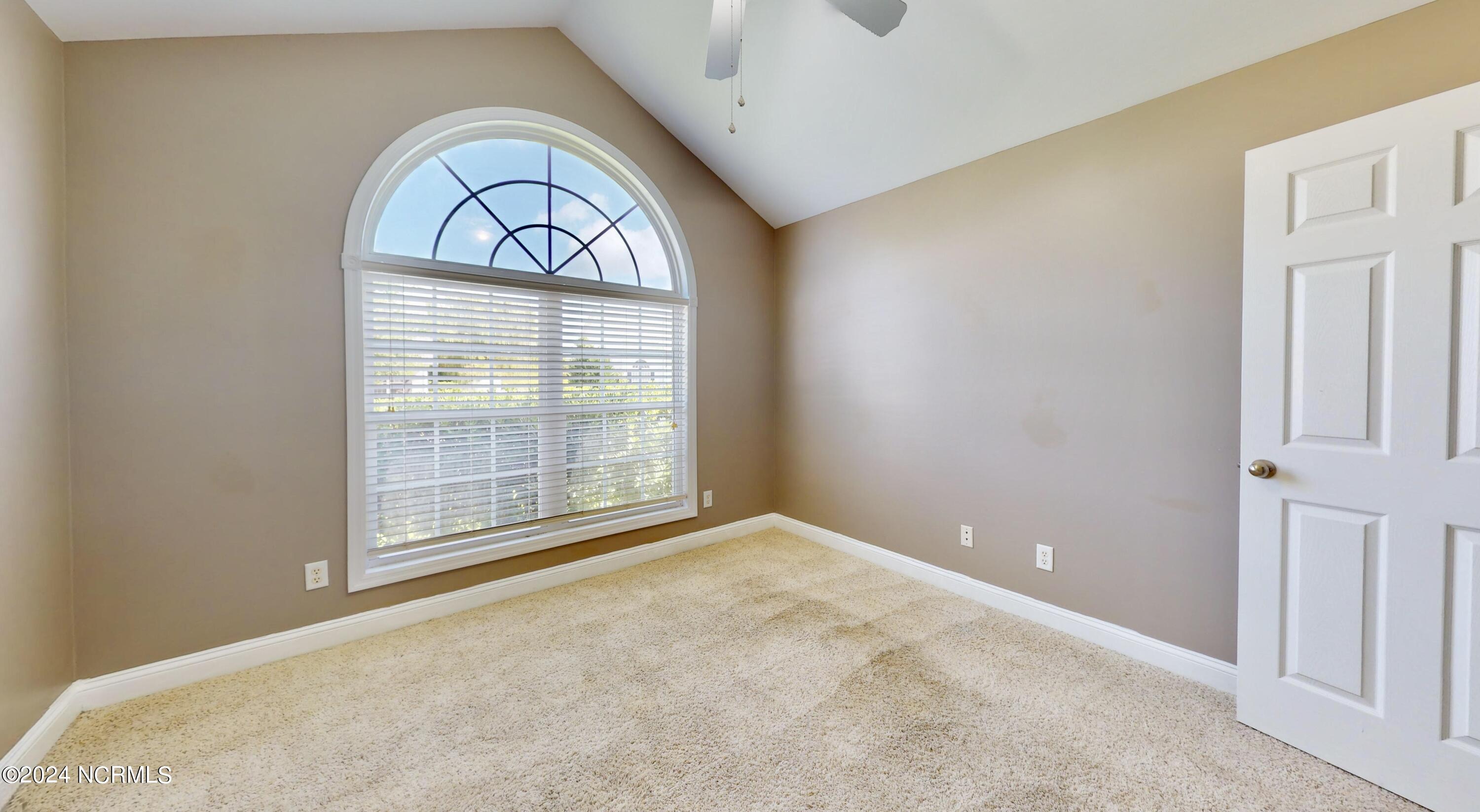 309 Conner Grant Road New Bern, NC 28562 - Photo 8 of 38 FRONT BEDROOM