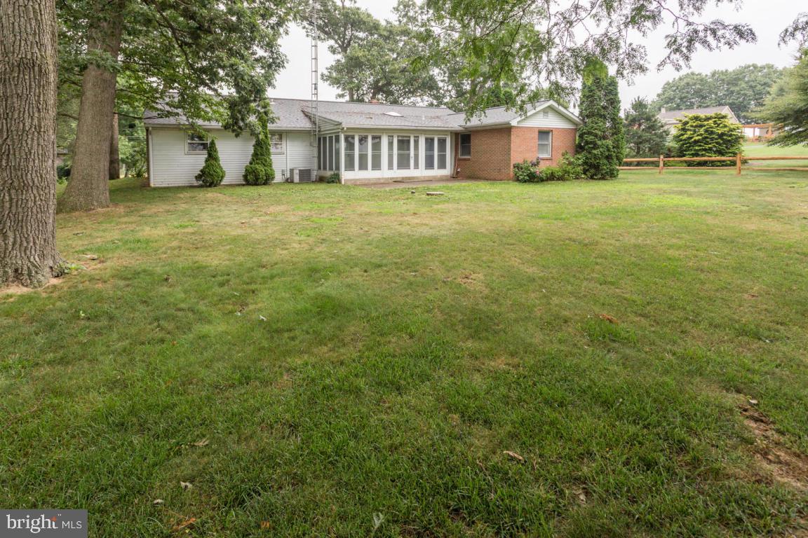 1258 North Colebrook Road Manheim, PA 17545 - Photo 2 of 11