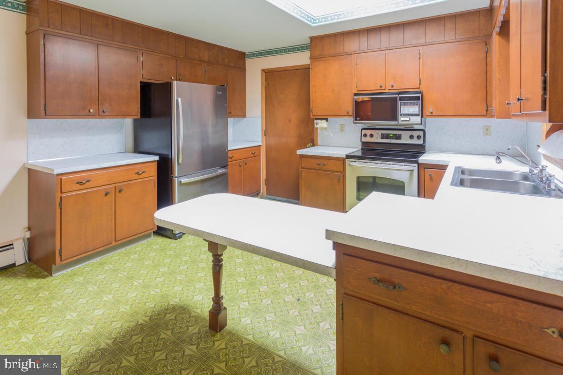 1258 North Colebrook Road Manheim, PA 17545 - Photo 8 of 11