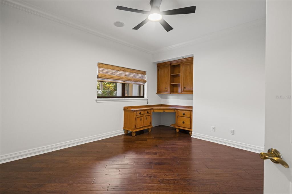 2521 Lake Ellen Drive Tampa, FL 33618 - Photo 30 of 54
