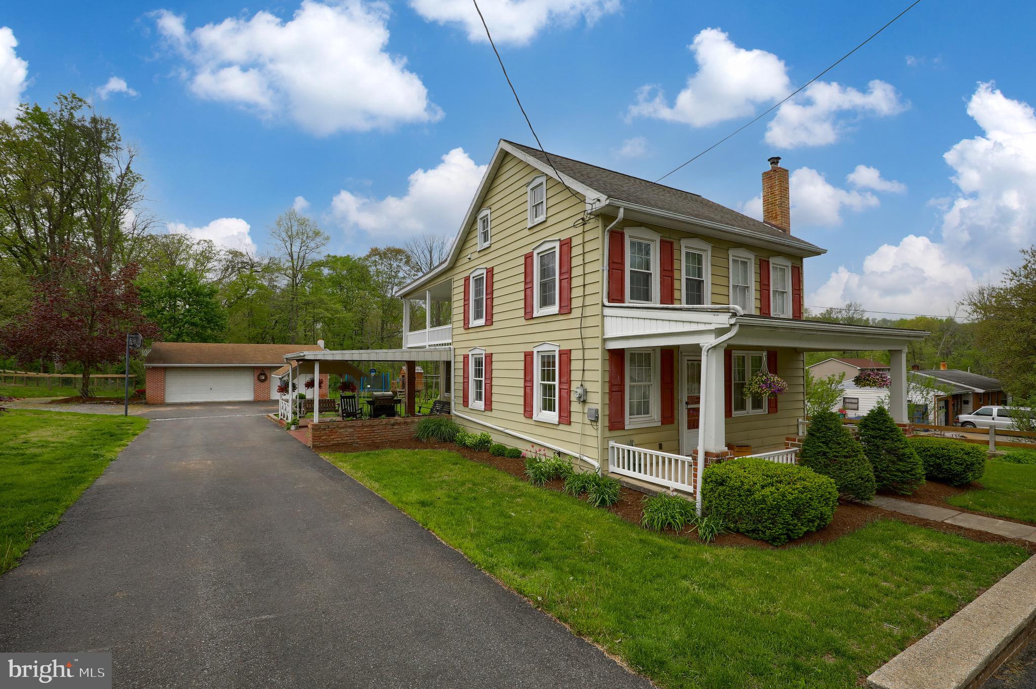 649 Reinholds Road Denver, PA 17517 - Photo 1 of 51