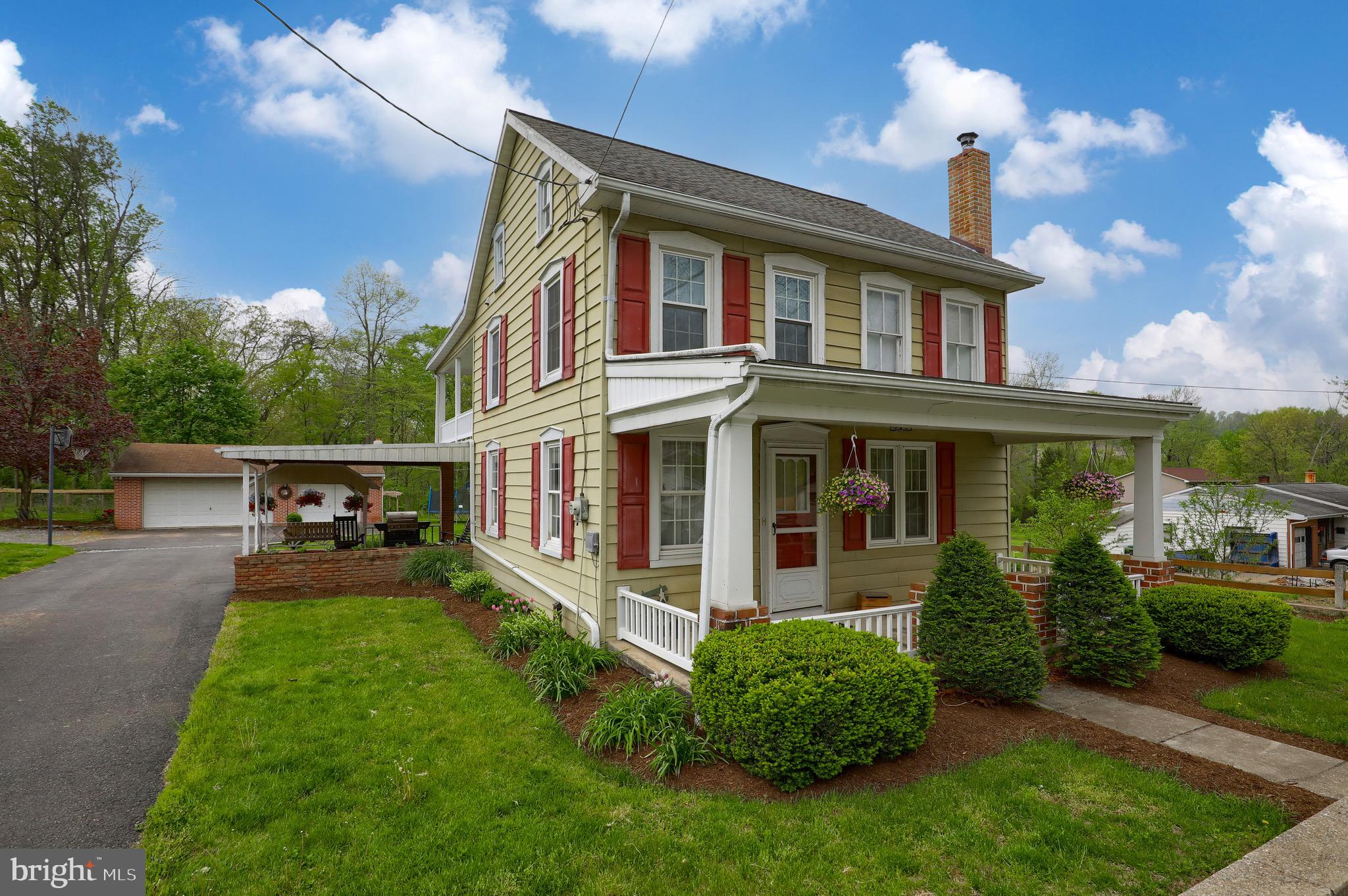 649 Reinholds Road Denver, PA 17517 - Photo 2 of 51