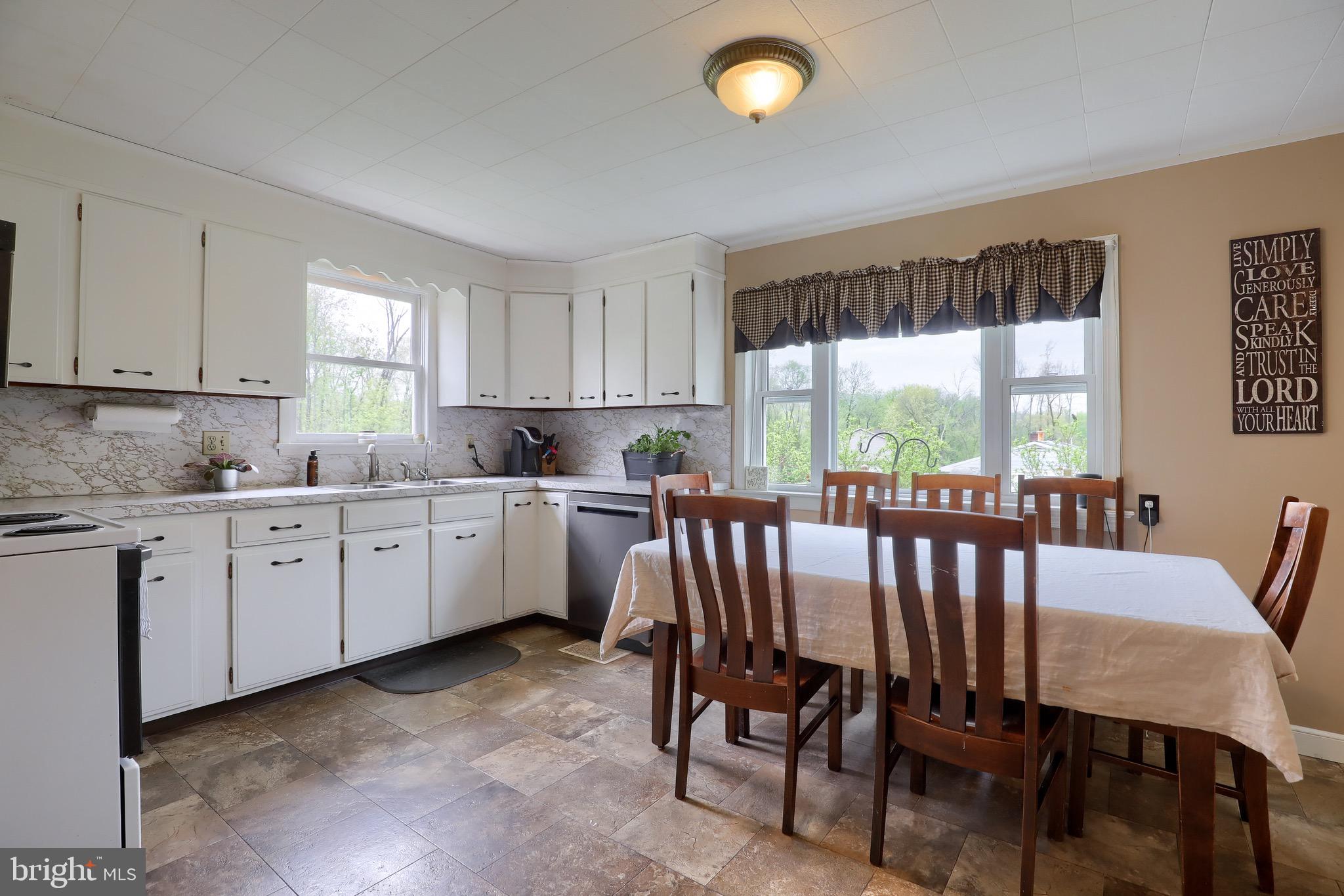 649 Reinholds Road Denver, PA 17517 - Photo 16 of 51