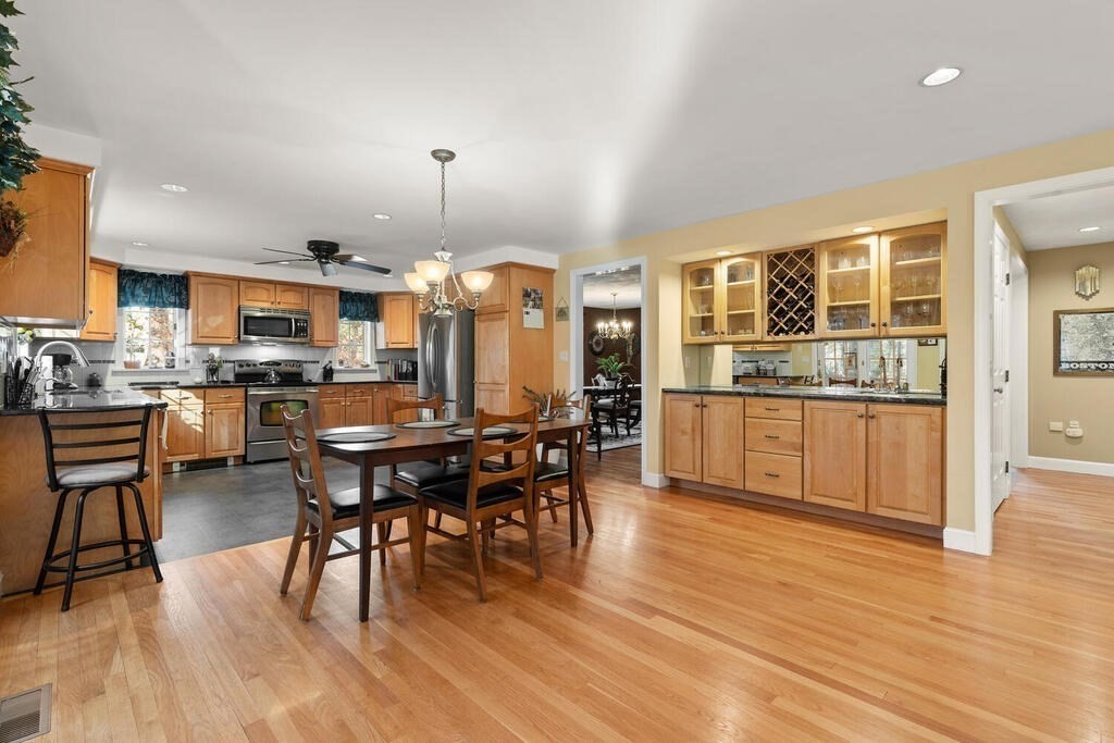 11 Merrills Way Rowley, MA 01969 - Photo 19 of 38 Gallery Image 19