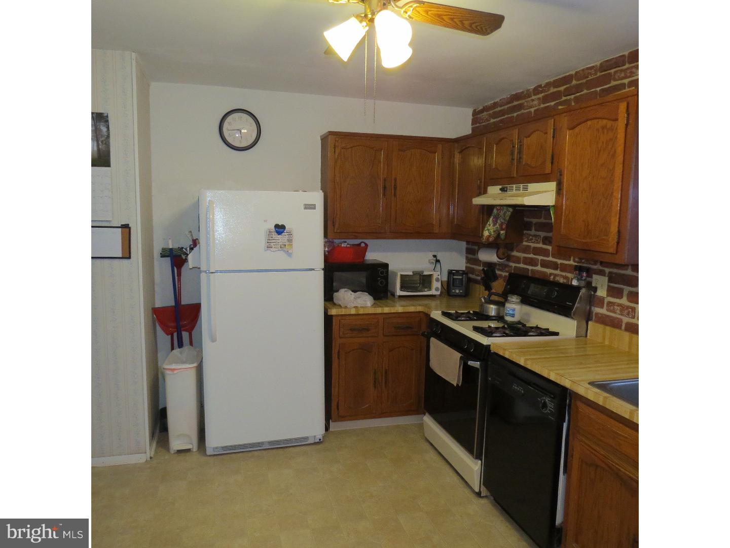 10 Palomar Road Sewell, NJ 08080 - Photo 8 of 22