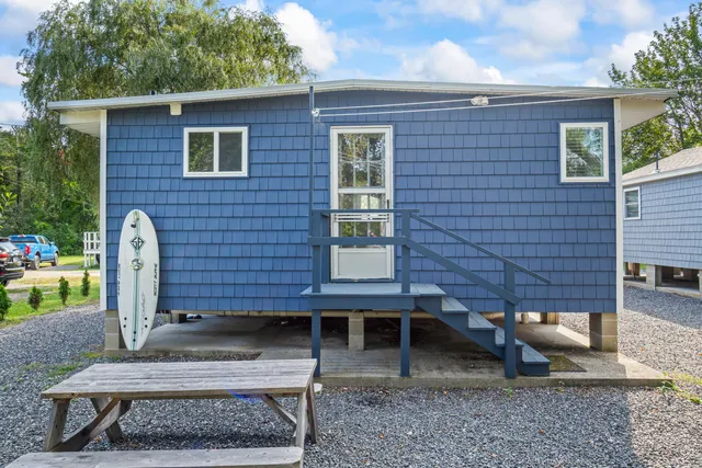 $898,000 | 15 Summer Breeze, Unit A & B, York, ME 03909