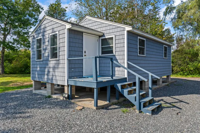 $898,000 | 15 Summer Breeze, Unit A & B, York, ME 03909