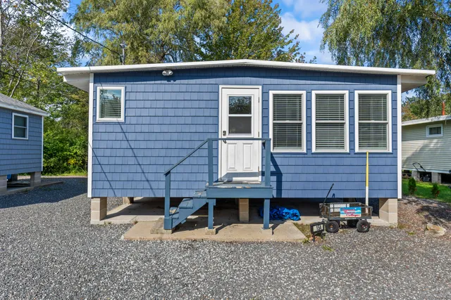 $898,000 | 15 Summer Breeze, Unit A & B, York, ME 03909