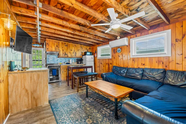 $898,000 | 15 Summer Breeze, Unit A & B, York, ME 03909