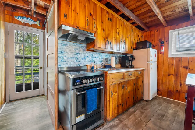 $898,000 | 15 Summer Breeze, Unit A & B, York, ME 03909