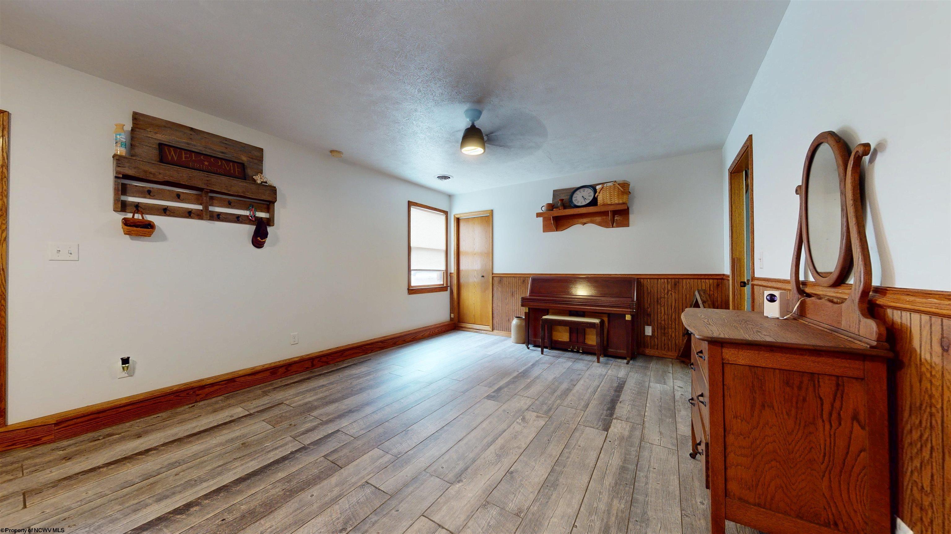 1344 Goose Run Road Fairmont, WV 26554 - Photo 13 of 40 Gallery Image 13
