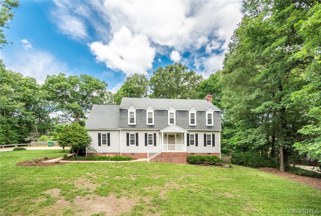 13224 Queensgate Road Midlothian, VA 23114 - Photo 1 of 32 a front view of a house with a garden