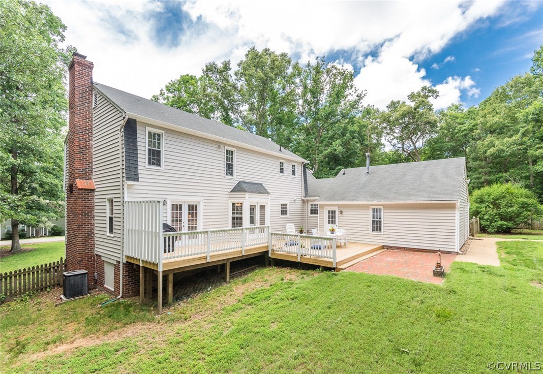13224 Queensgate Road Midlothian, VA 23114 - Photo 29 of 32 a view of a house with a yard