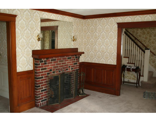 122 Overlook Road Arlington, MA 02474 - Photo 2 of 11