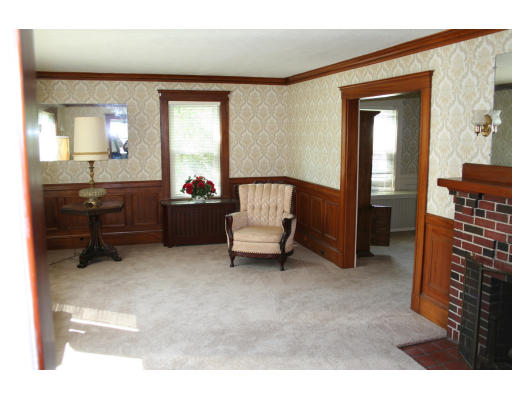 122 Overlook Road Arlington, MA 02474 - Photo 3 of 11