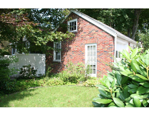 122 Overlook Road Arlington, MA 02474 - Photo 8 of 11