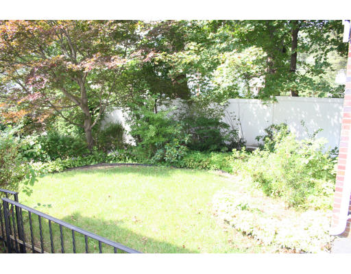 122 Overlook Road Arlington, MA 02474 - Photo 9 of 11