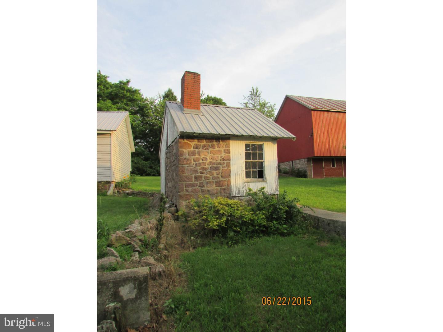 754 Mohns Hill Road Reading, PA 19608 - Photo 3 of 10