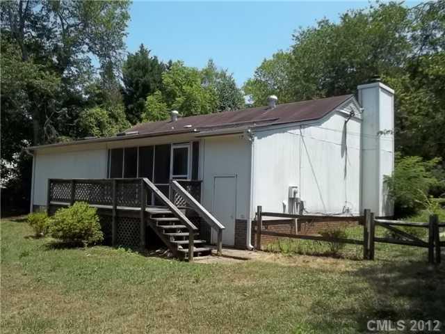 10413 Crestshire Road Charlotte, NC 28227 - Photo 7 of 7 Gallery Image 7