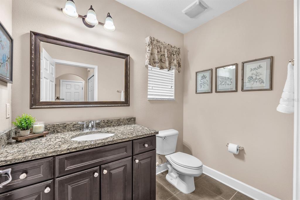 5945 Beaconpark Street Lithia, FL 33547 - Photo 13 of 44