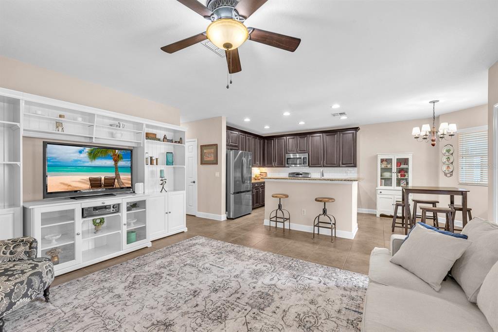 5945 Beaconpark Street Lithia, FL 33547 - Photo 15 of 44