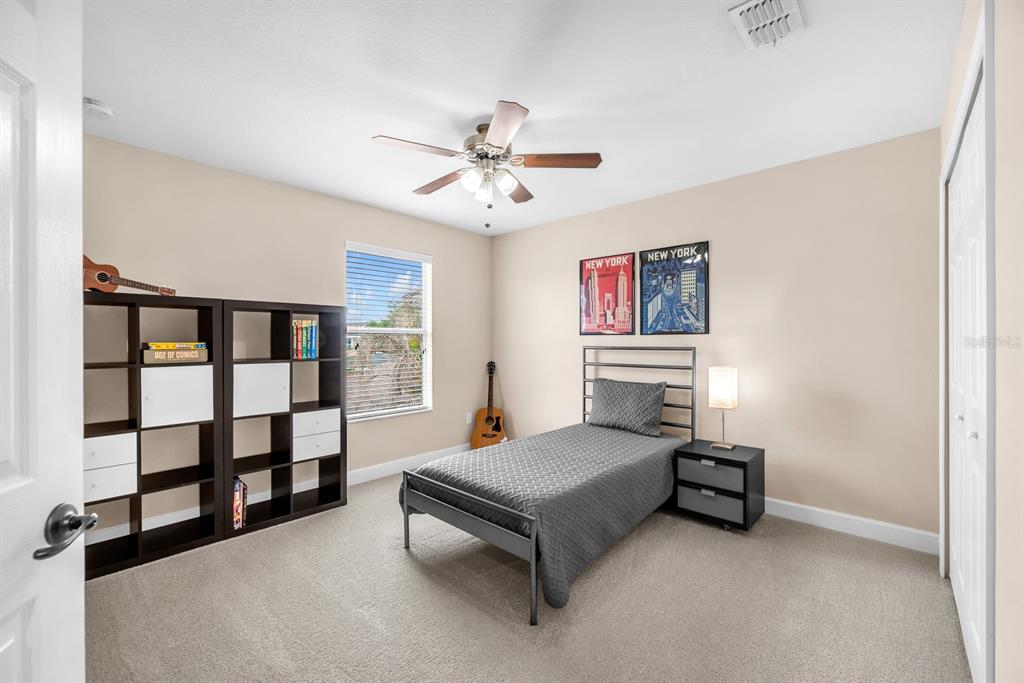 5945 Beaconpark Street Lithia, FL 33547 - Photo 24 of 44