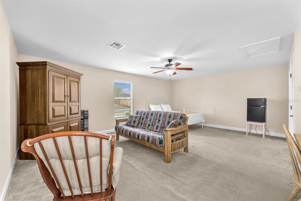 5945 Beaconpark Street Lithia, FL 33547 - Photo 26 of 44