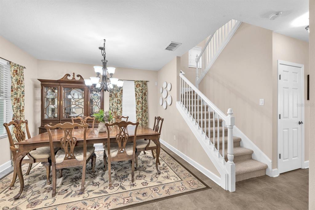 5945 Beaconpark Street Lithia, FL 33547 - Photo 10 of 44