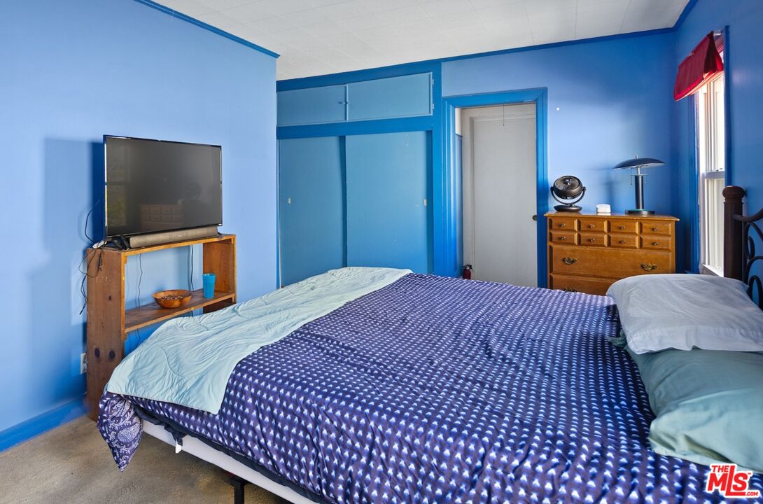 6501 Commodore Sloat Drive Los Angeles, CA 90048 - Photo 21 of 29