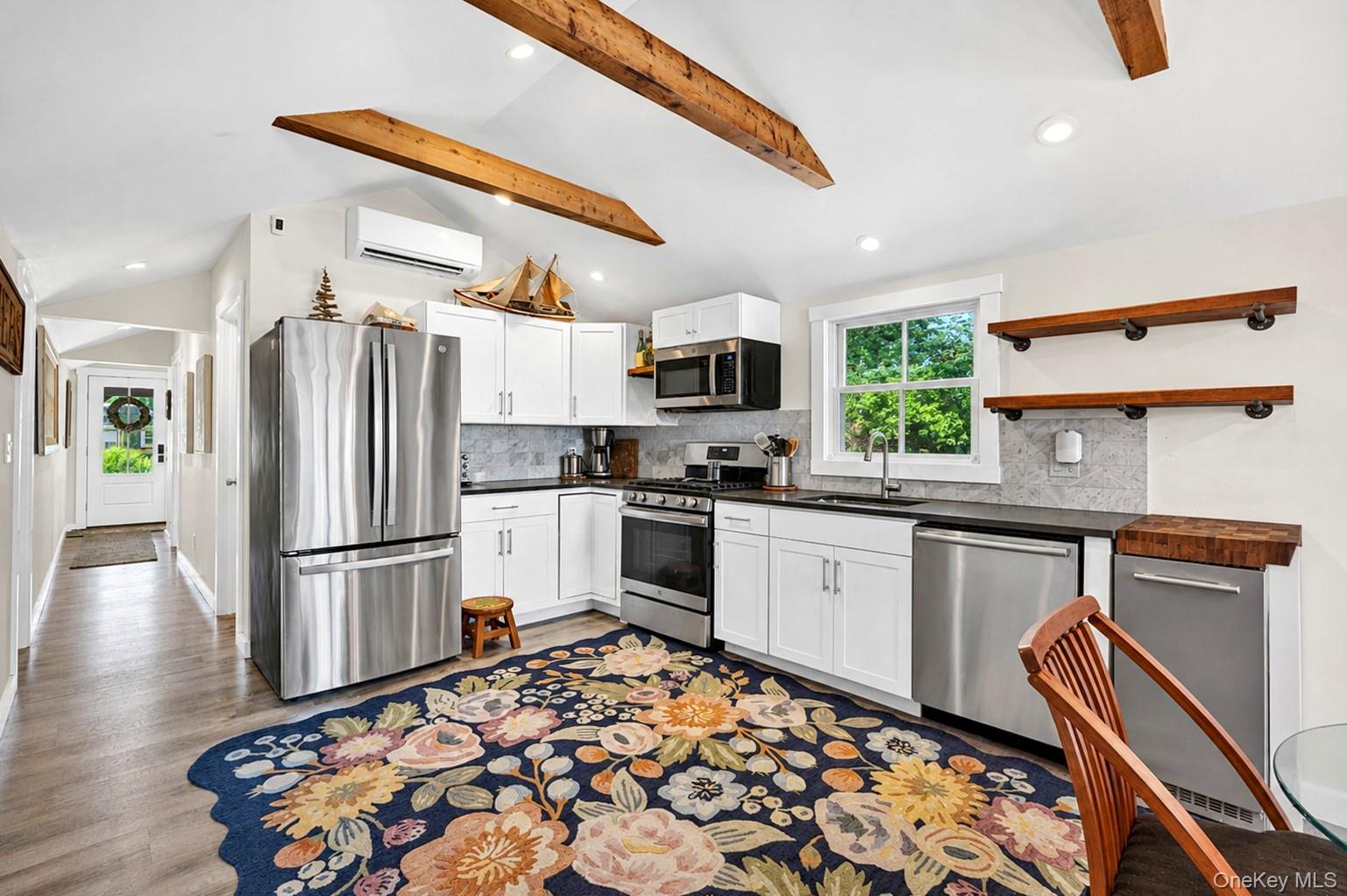 80 Rabbit Lane East Marion, NY 11939 - Photo 21 of 30 Gallery Image 21