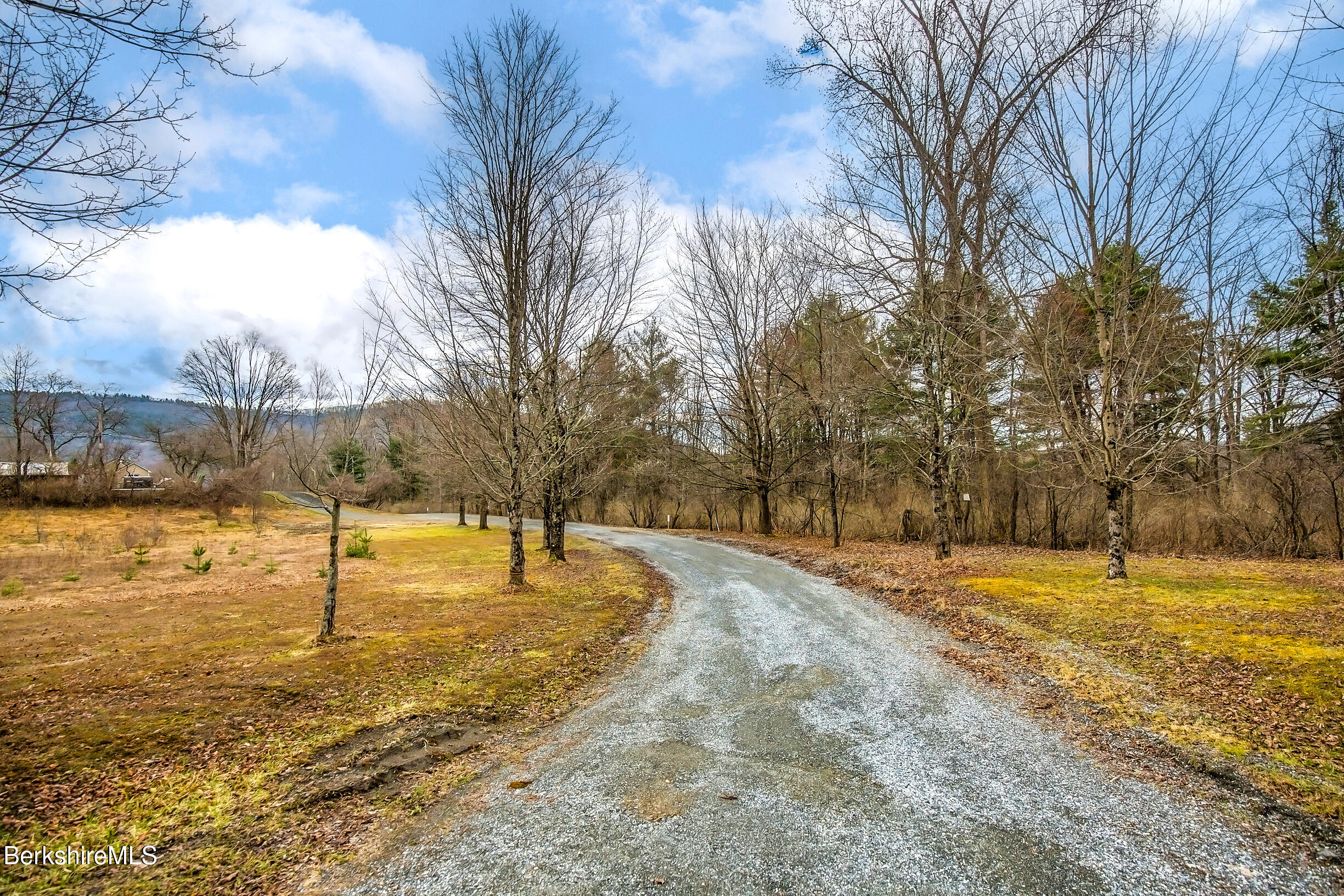 30 Moscow Road West Stockbridge, MA 01266 - Photo 20 of 20 Drivewayin