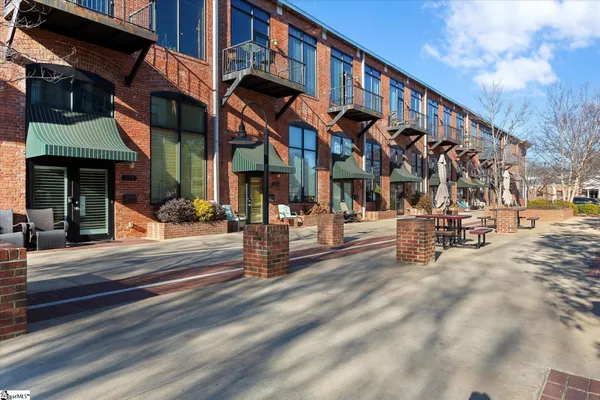 $310,000 | 300 South Street, Unit 221, Simpsonville, SC 29681