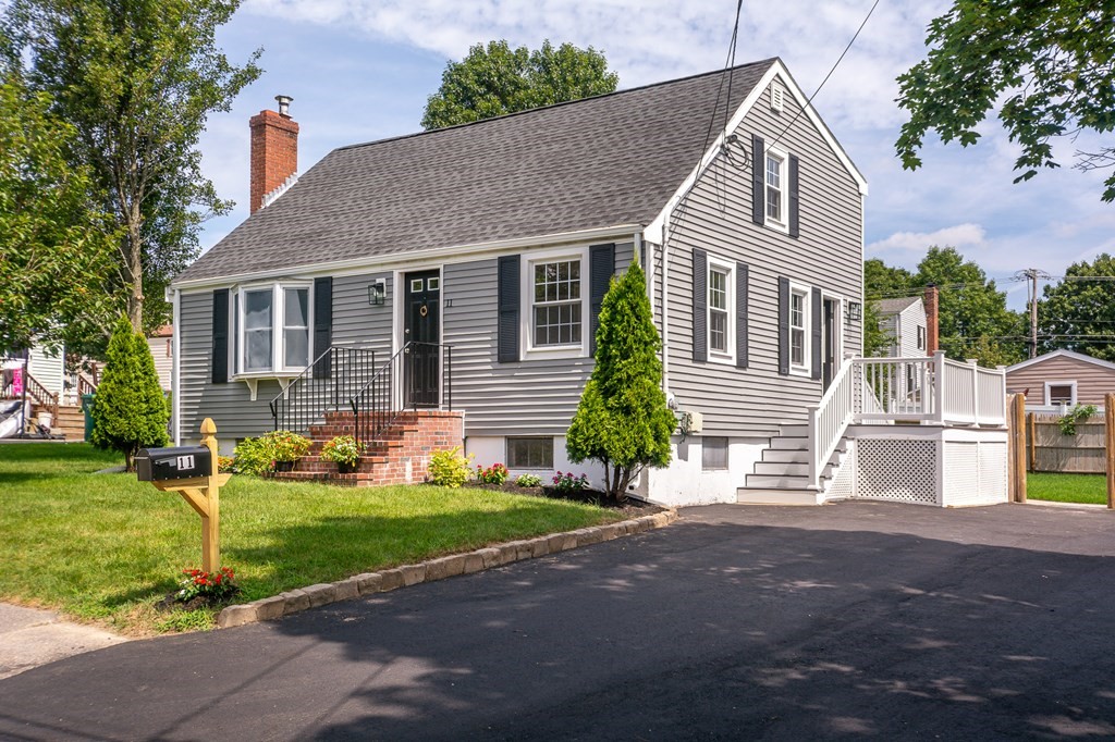 11 Roosevelt Road Holbrook, MA 02343 - Photo 1 of 33 Gallery Image 1