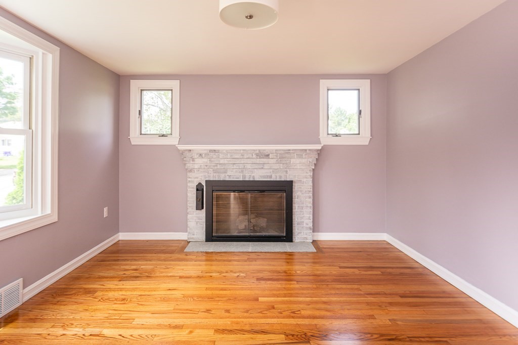 11 Roosevelt Road Holbrook, MA 02343 - Photo 11 of 33 Gallery Image 11