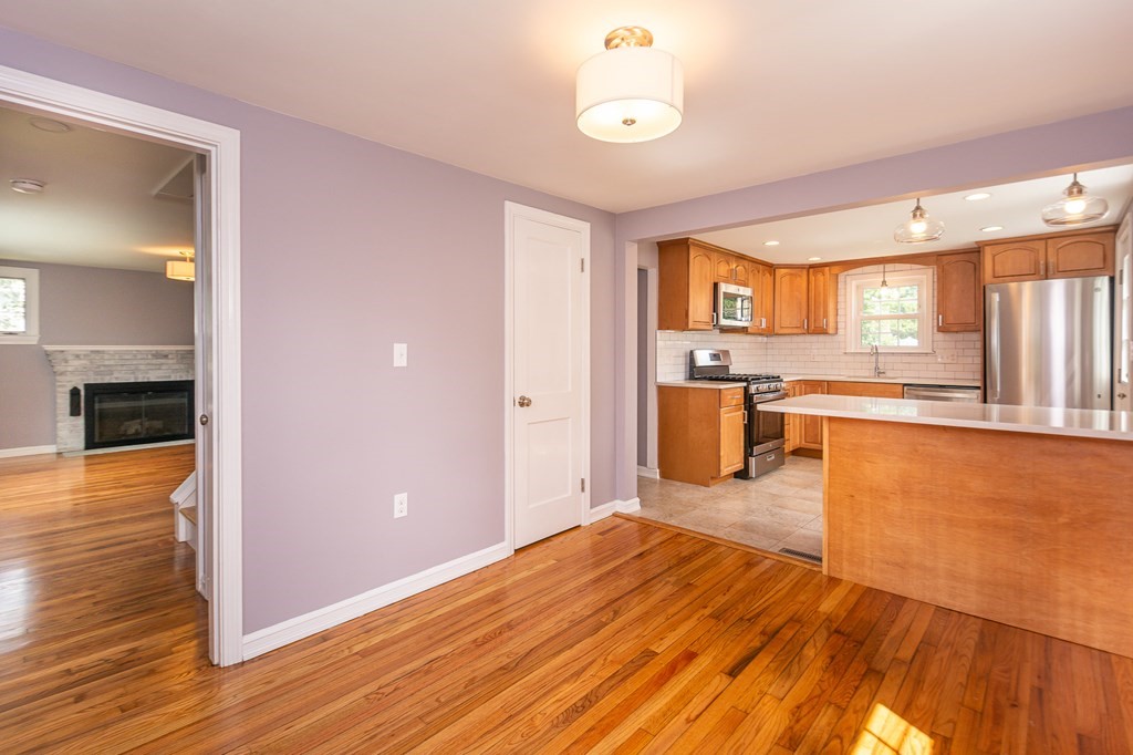 11 Roosevelt Road Holbrook, MA 02343 - Photo 14 of 33 Gallery Image 14