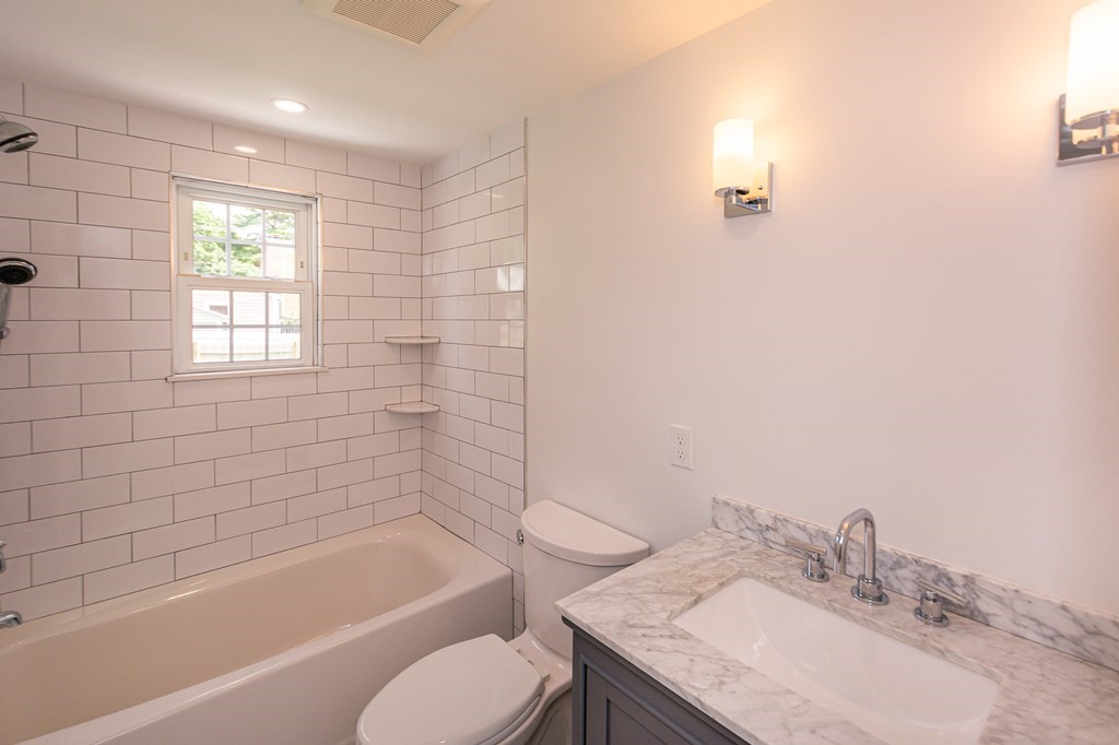 11 Roosevelt Road Holbrook, MA 02343 - Photo 22 of 33 Gallery Image 22