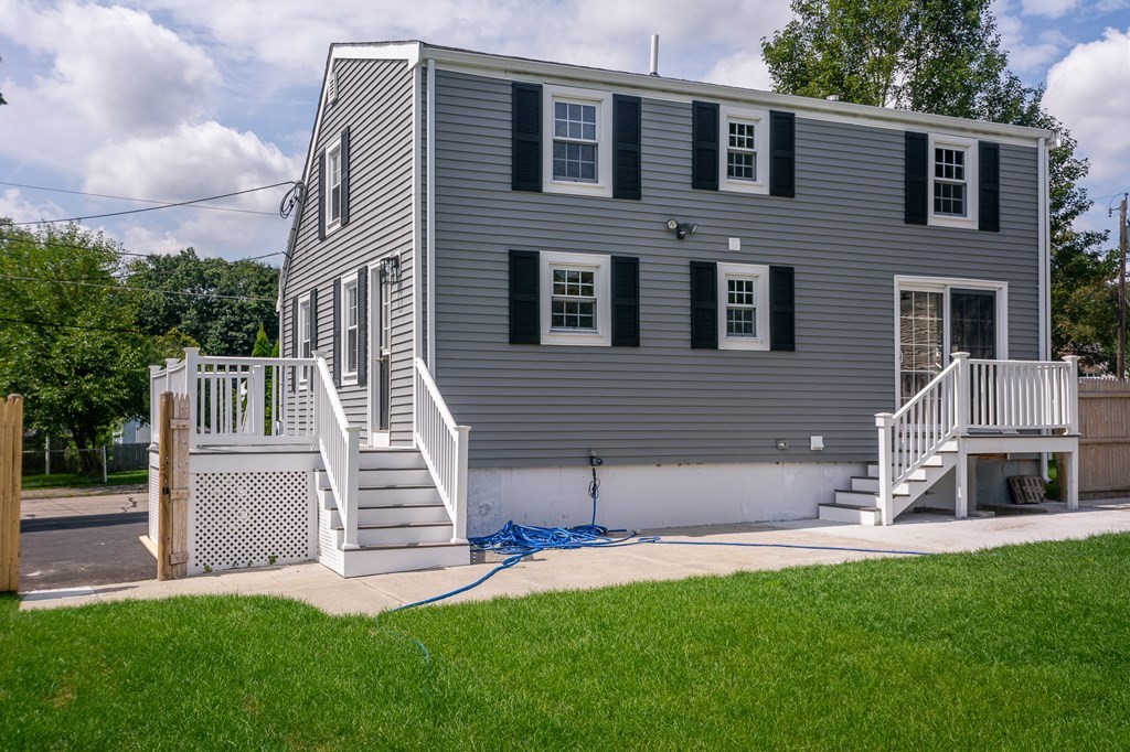 11 Roosevelt Road Holbrook, MA 02343 - Photo 6 of 33 Gallery Image 6