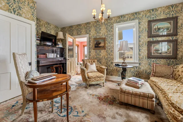 $389,000 | 305 North Main Street, Alma, WI 54610