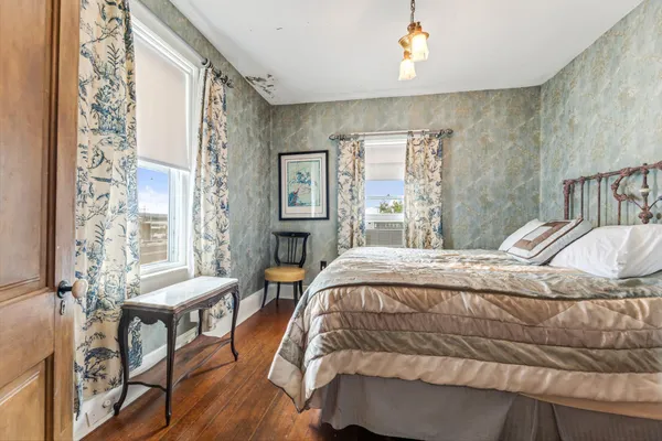 $389,000 | 305 North Main Street, Alma, WI 54610