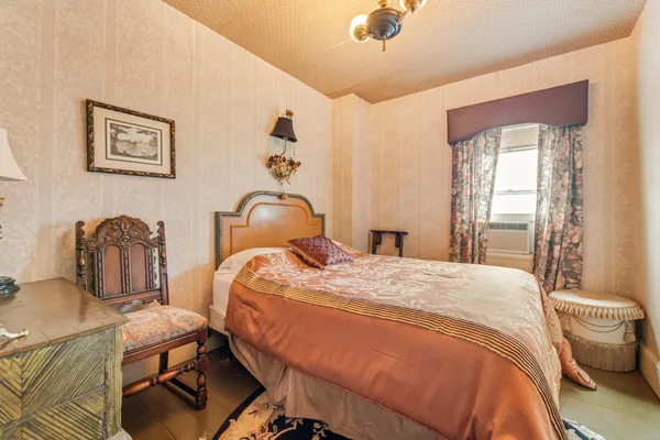 $389,000 | 305 North Main Street, Alma, WI 54610