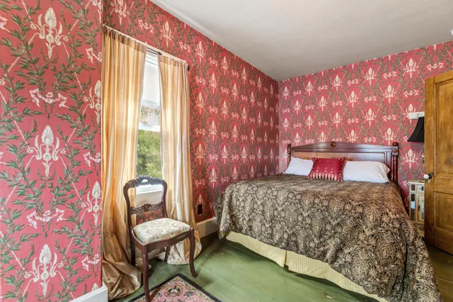 $389,000 | 305 North Main Street, Alma, WI 54610