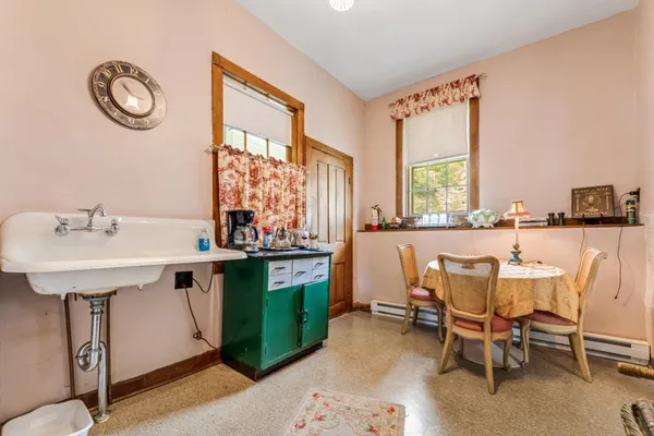 $389,000 | 305 North Main Street, Alma, WI 54610