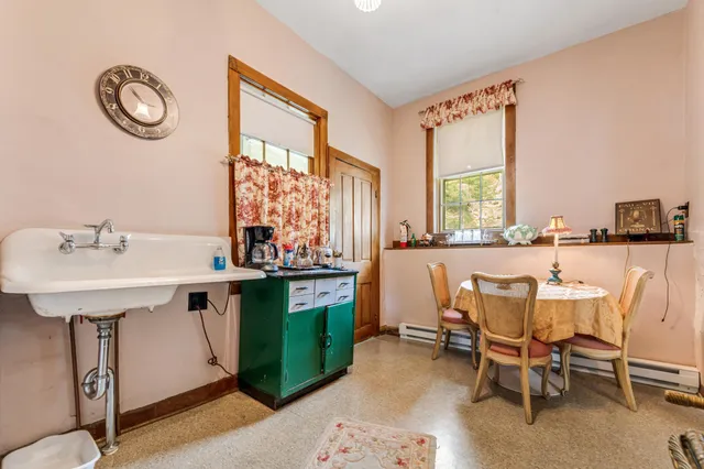 $389,000 | 305 North Main Street, Alma, WI 54610