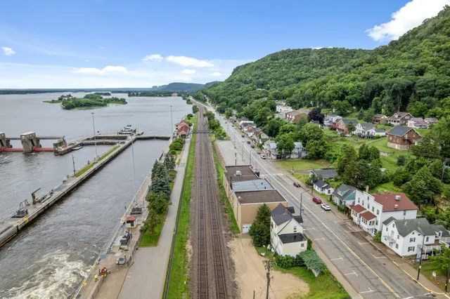 $389,000 | 305 North Main Street, Alma, WI 54610