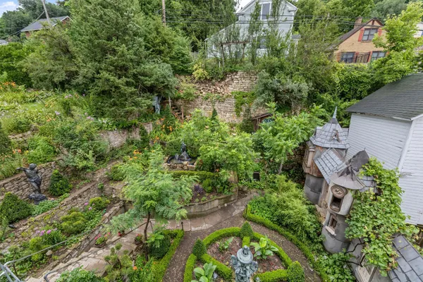 $389,000 | 305 North Main Street, Alma, WI 54610