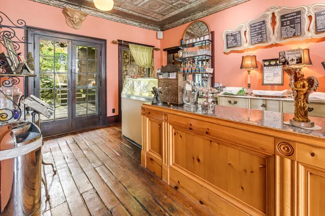 $389,000 | 305 North Main Street, Alma, WI 54610